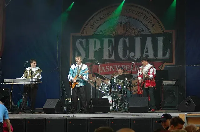 Trubadurzy – epoka w historii muzyki rozrywkowej